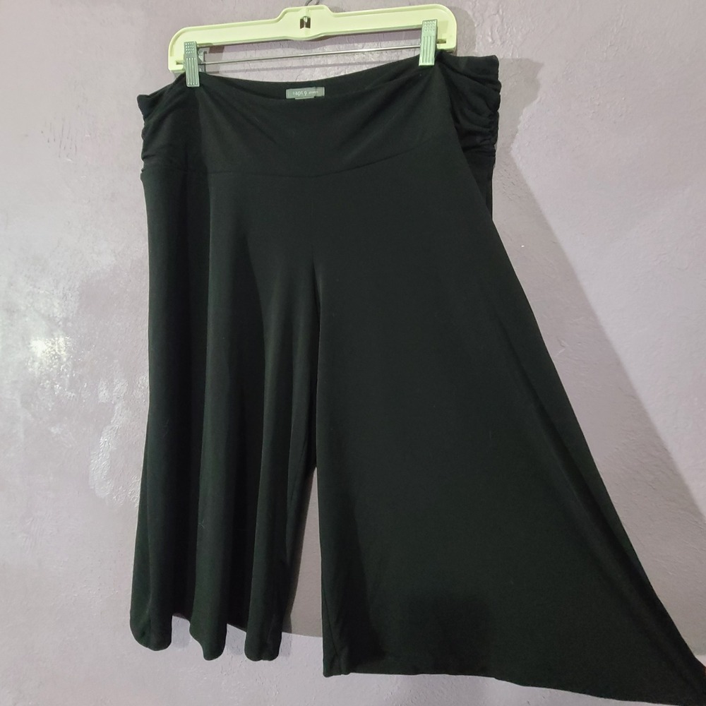 Apt. 9 Capris Women XL Black Stretch Wide Leg Smocked Waistband Cropped Pants